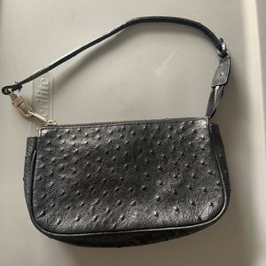 Small shoulder bag